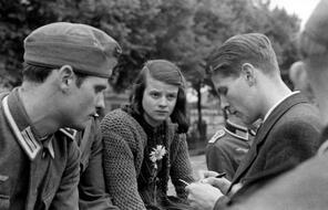 Hans Scholl, Sophie Scholl, and Christoph Probst in June 1942.