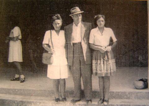 Image of Blanca and Norbert Borell, and Sonia Weitz 